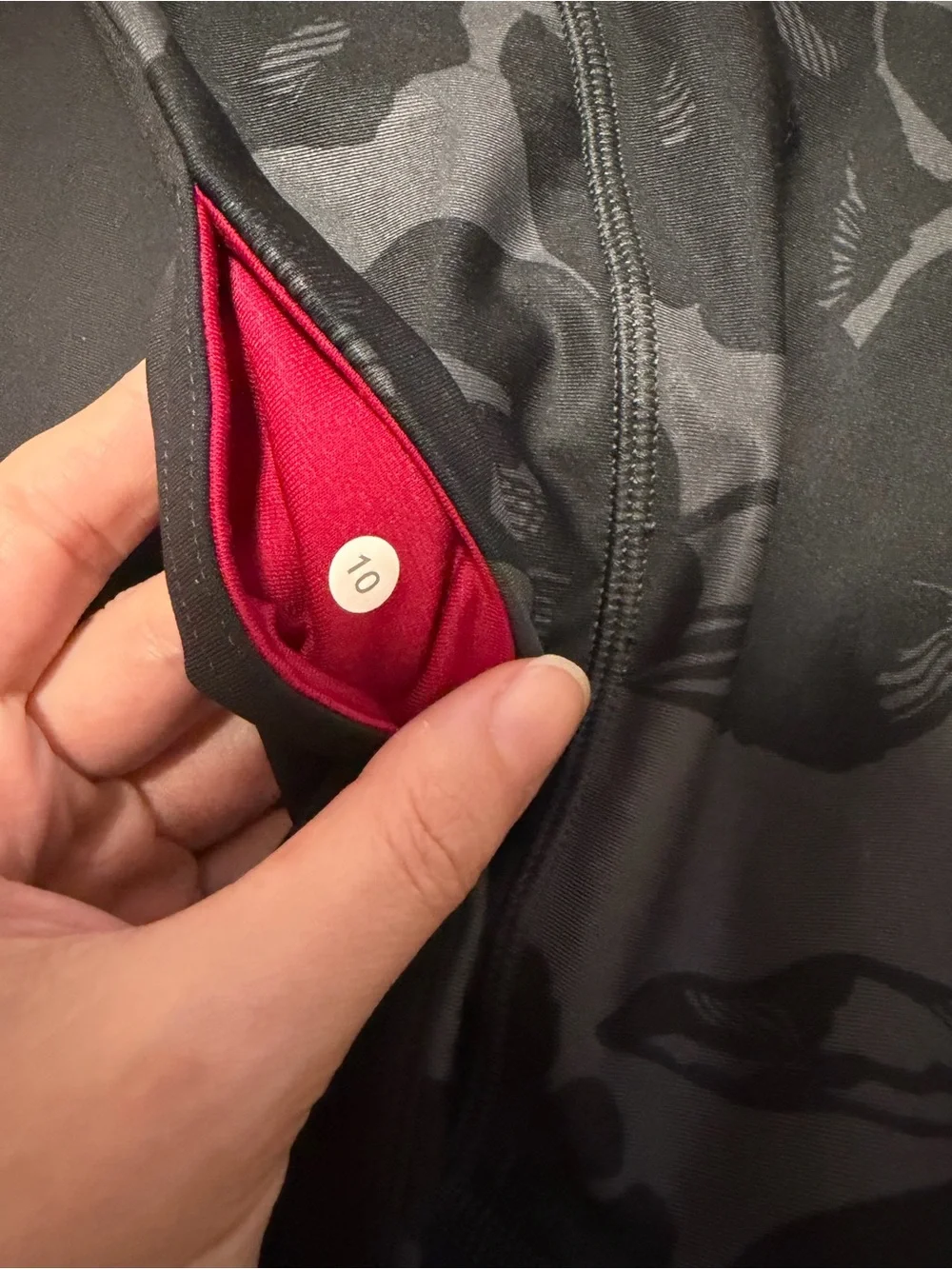 Lululemon Athletica Wunder Under Inky Floral Capri Leggings Size 10